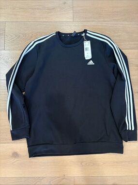 Adidas men’s black crewneck